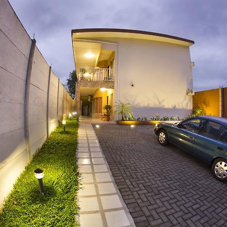 Apartamentos Valle Del Volcan La Fortuna 外观 照片