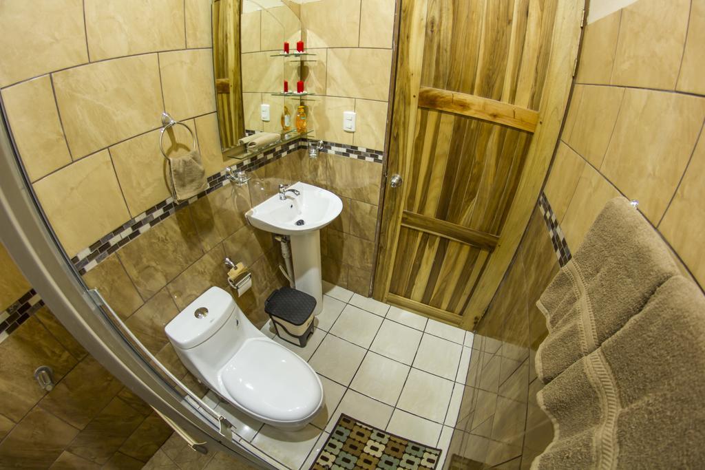 Apartamentos Valle Del Volcan La Fortuna 外观 照片