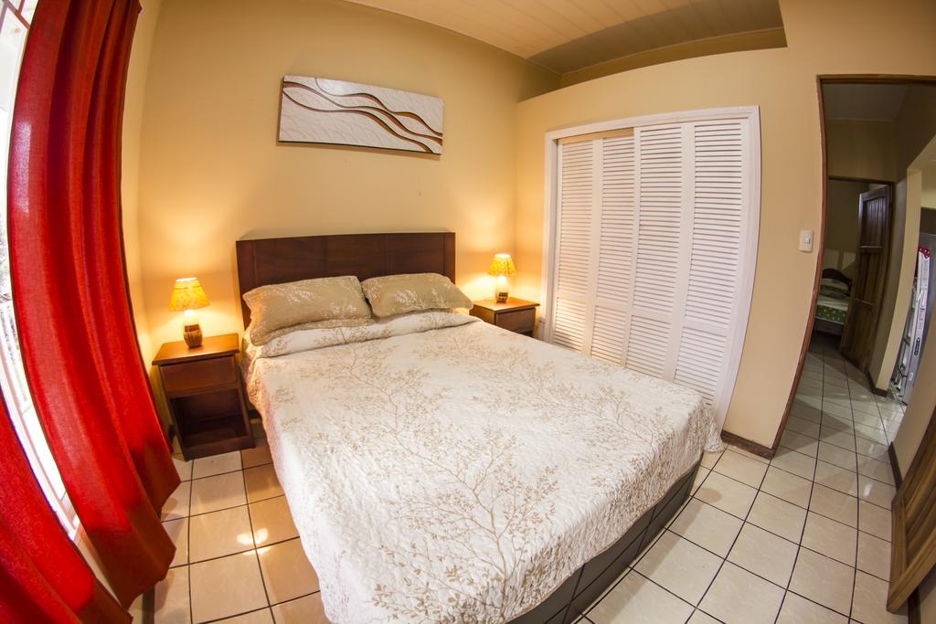 Apartamentos Valle Del Volcan La Fortuna 外观 照片