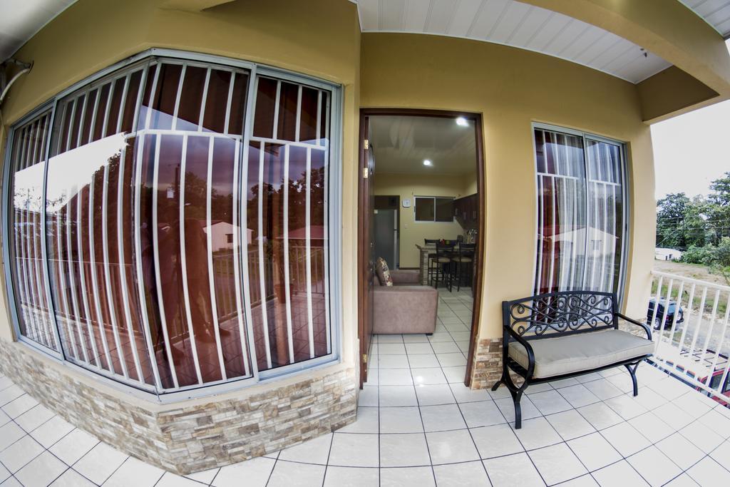 Apartamentos Valle Del Volcan La Fortuna 外观 照片