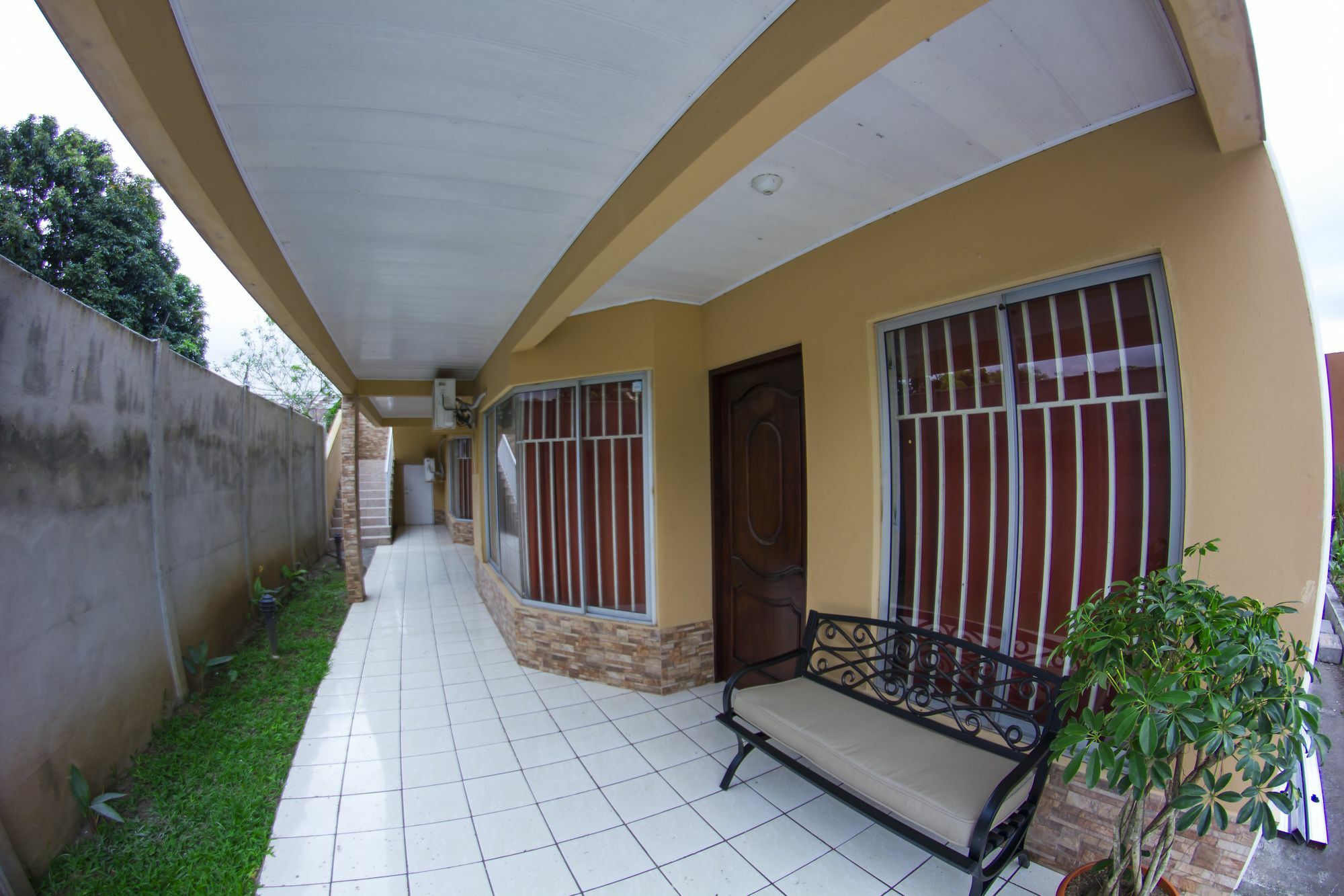 Apartamentos Valle Del Volcan La Fortuna 外观 照片