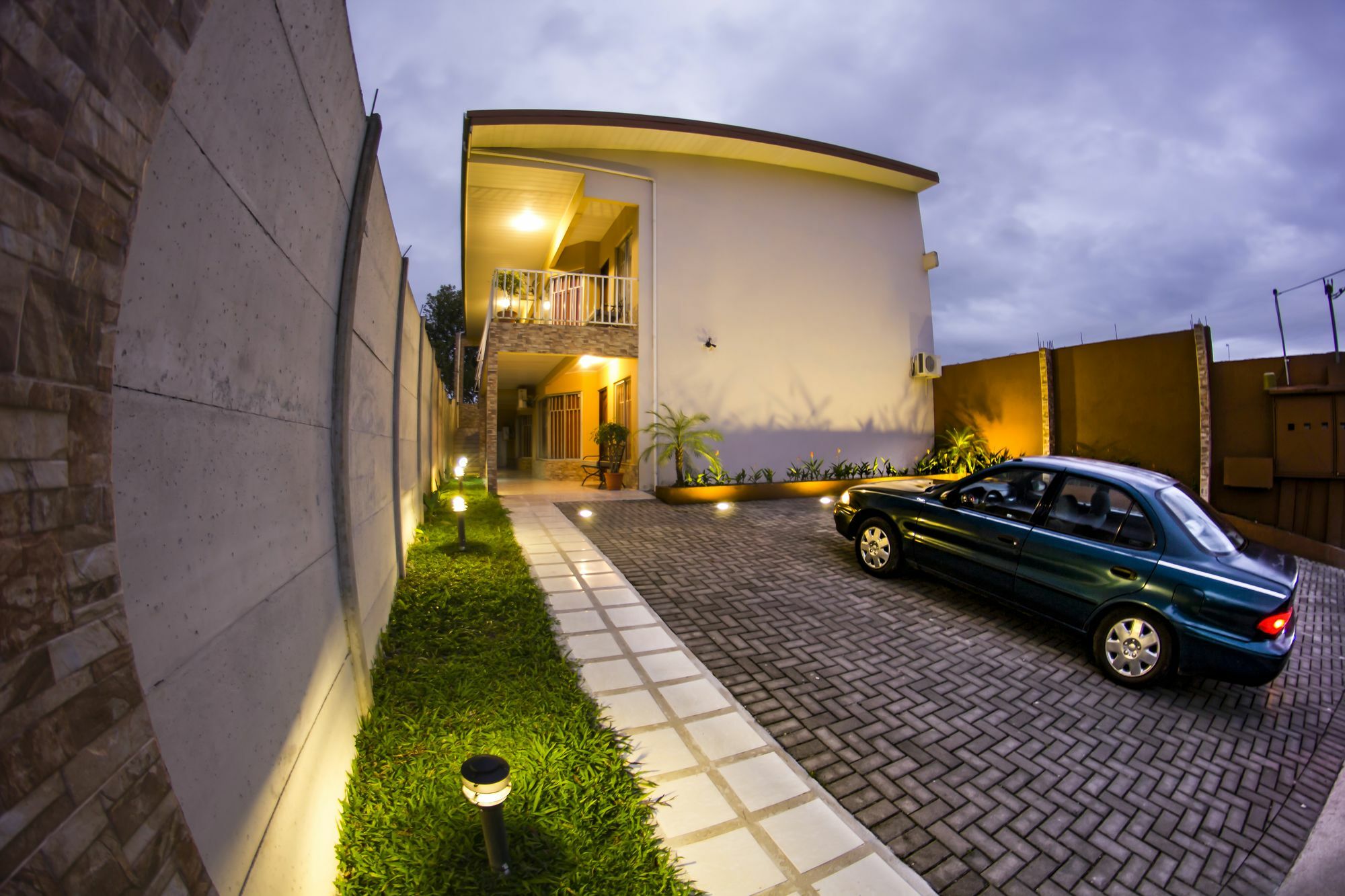 Apartamentos Valle Del Volcan La Fortuna 外观 照片